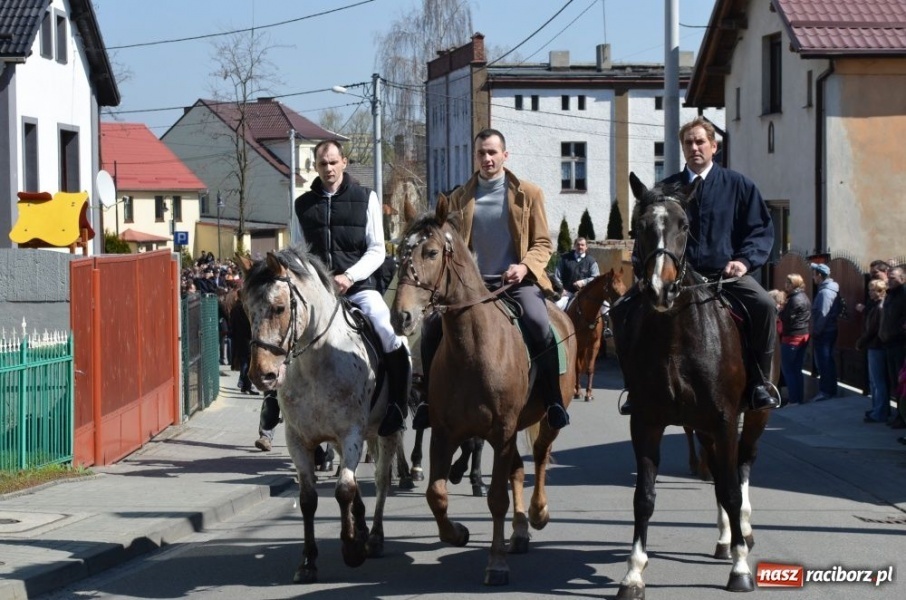 Zdjęcie w galerii na portalu naszraciborz.pl: Lider RAŚ konno w Pietrowicach Wielkich wiadomości z regionu