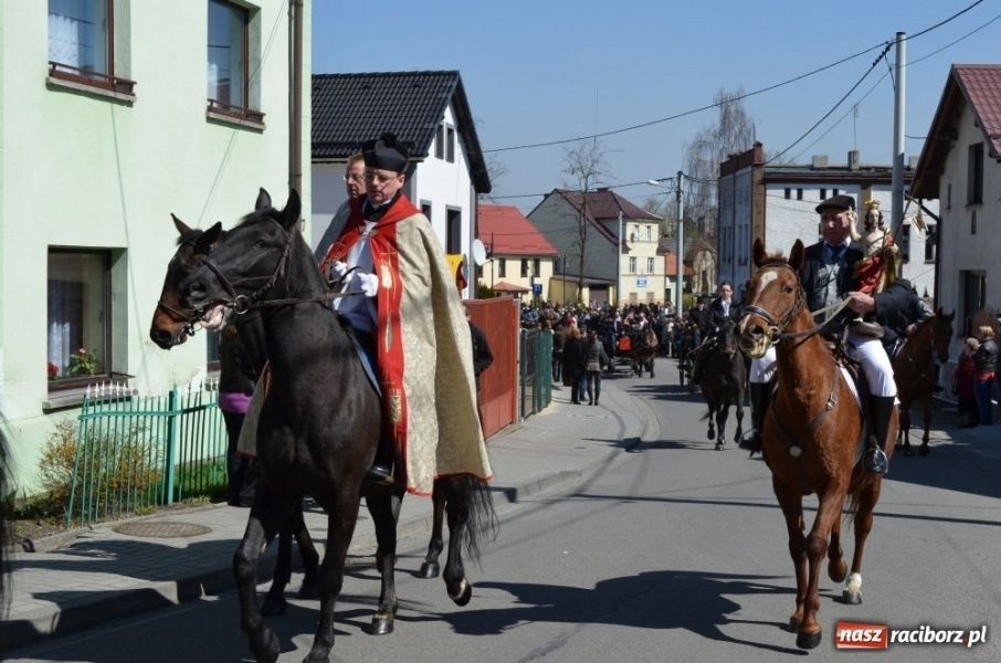 Zdjęcie w galerii na portalu naszraciborz.pl: Lider RAŚ konno w Pietrowicach Wielkich wiadomości z regionu