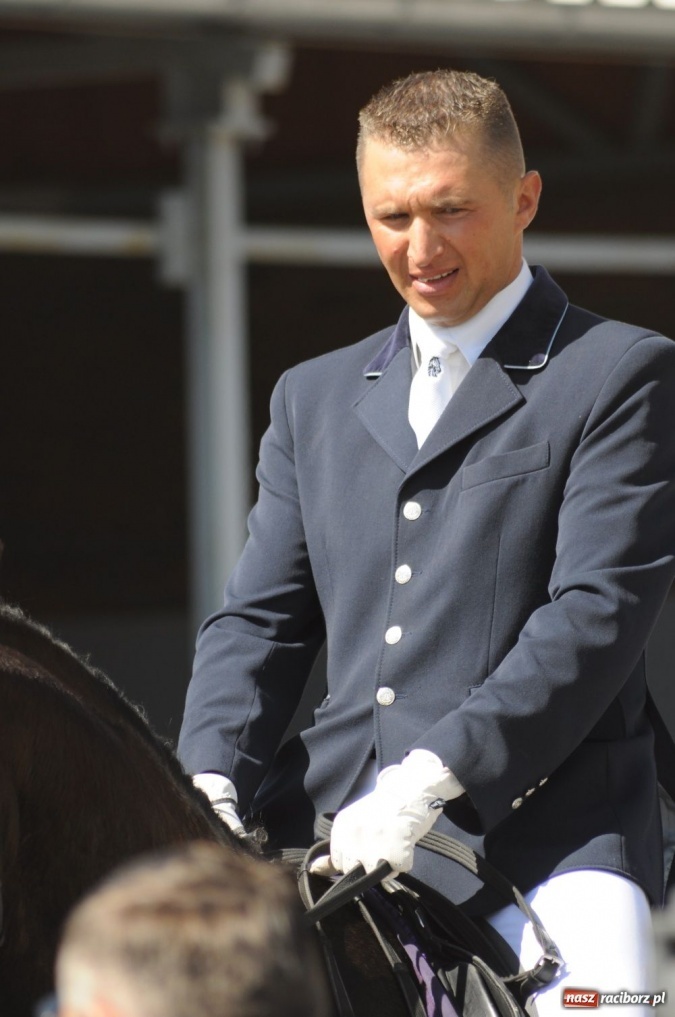 Zdjęcie w galerii na portalu naszraciborz.pl: Lider RAŚ konno w Pietrowicach Wielkich wiadomości z regionu