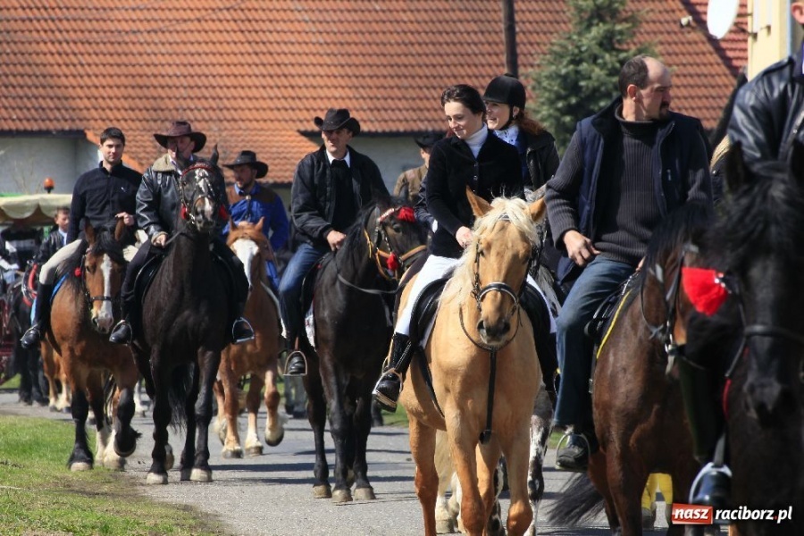 Zdjęcie w galerii na portalu naszraciborz.pl: Kaskaderzy w Zawadzie Książęcej wiadomości z regionu