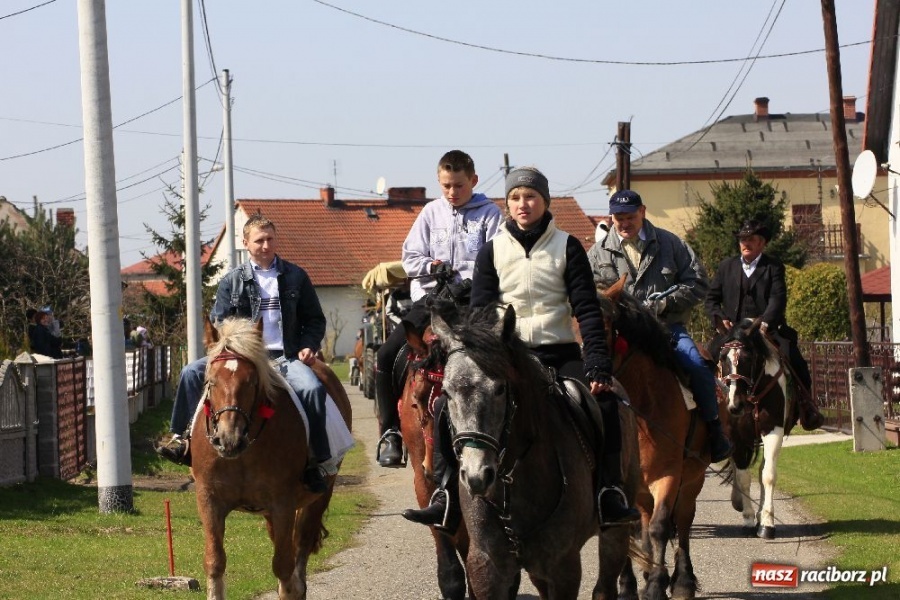 Zdjęcie w galerii na portalu naszraciborz.pl: Kaskaderzy w Zawadzie Książęcej wiadomości z regionu