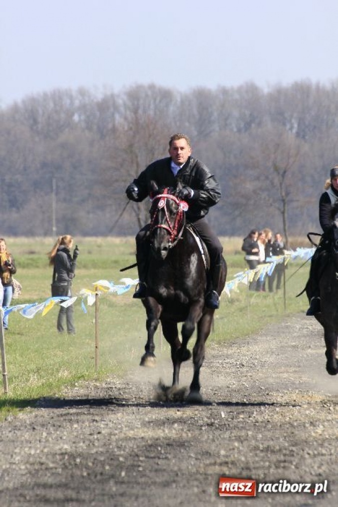 Zdjęcie w galerii na portalu naszraciborz.pl: Kaskaderzy w Zawadzie Książęcej wiadomości z regionu