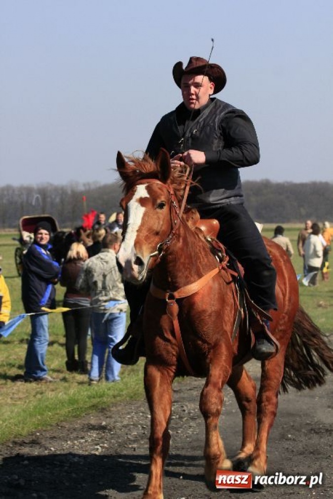Zdjęcie w galerii na portalu naszraciborz.pl: Kaskaderzy w Zawadzie Książęcej wiadomości z regionu