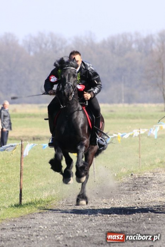 Zdjęcie w galerii na portalu naszraciborz.pl: Kaskaderzy w Zawadzie Książęcej wiadomości z regionu
