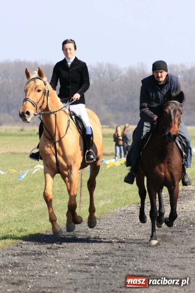 Zdjęcie w galerii na portalu naszraciborz.pl: Kaskaderzy w Zawadzie Książęcej wiadomości z regionu