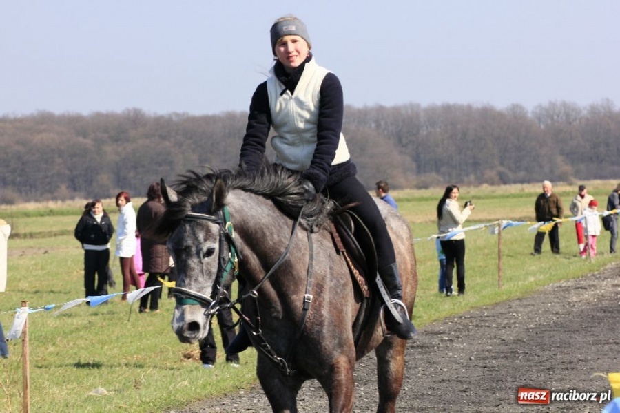 Zdjęcie w galerii na portalu naszraciborz.pl: Kaskaderzy w Zawadzie Książęcej wiadomości z regionu
