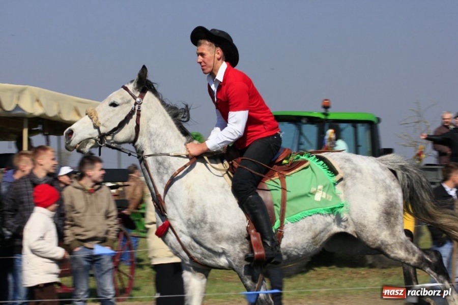 Zdjęcie w galerii na portalu naszraciborz.pl: Kaskaderzy w Zawadzie Książęcej wiadomości z regionu
