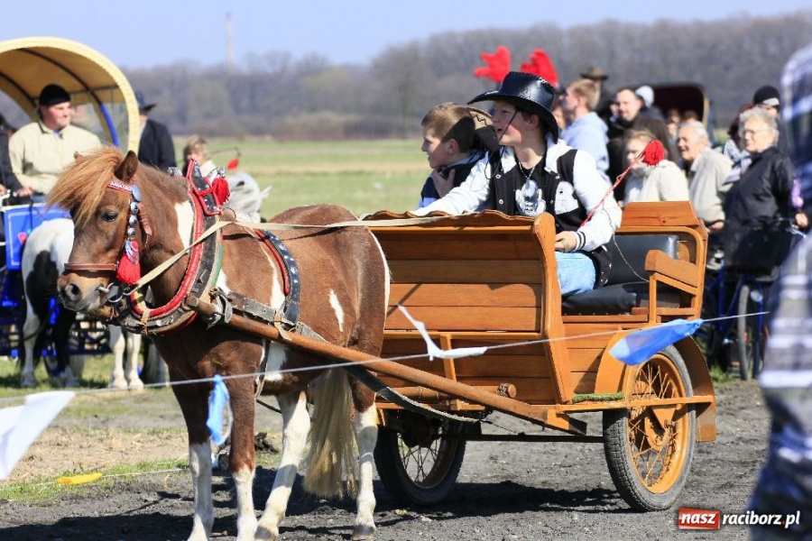 Zdjęcie w galerii na portalu naszraciborz.pl: Kaskaderzy w Zawadzie Książęcej wiadomości z regionu