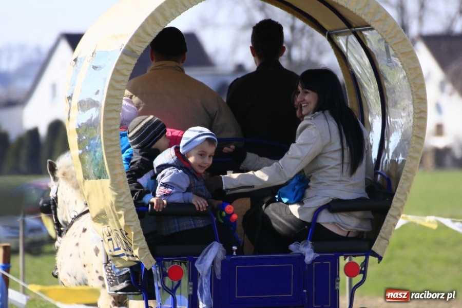 Zdjęcie w galerii na portalu naszraciborz.pl: Kaskaderzy w Zawadzie Książęcej wiadomości z regionu