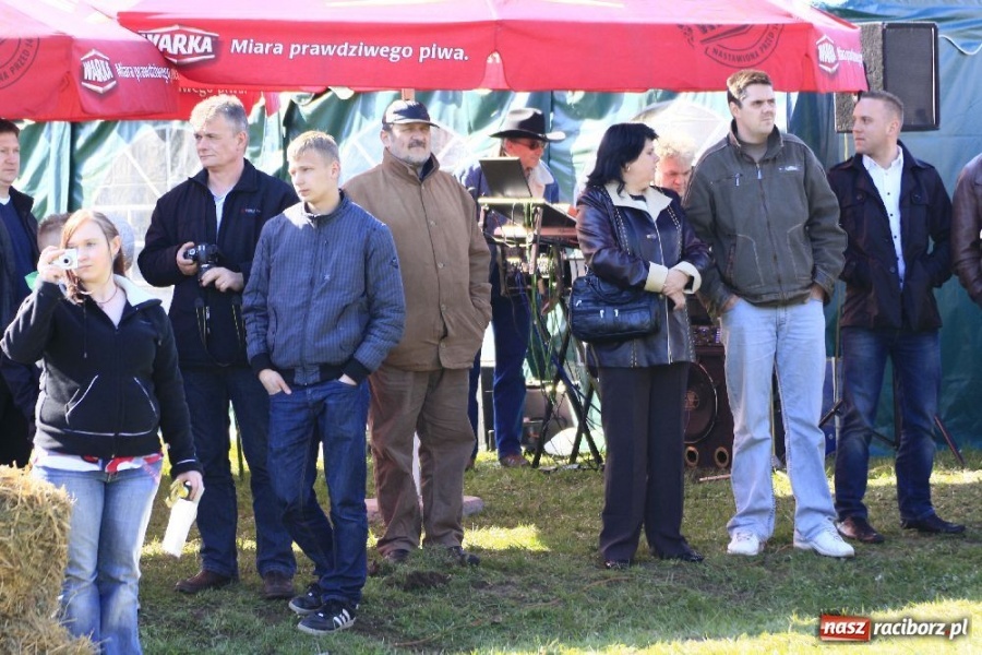 Zdjęcie w galerii na portalu naszraciborz.pl: Kaskaderzy w Zawadzie Książęcej wiadomości z regionu