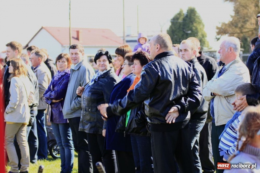 Zdjęcie w galerii na portalu naszraciborz.pl: Kaskaderzy w Zawadzie Książęcej wiadomości z regionu