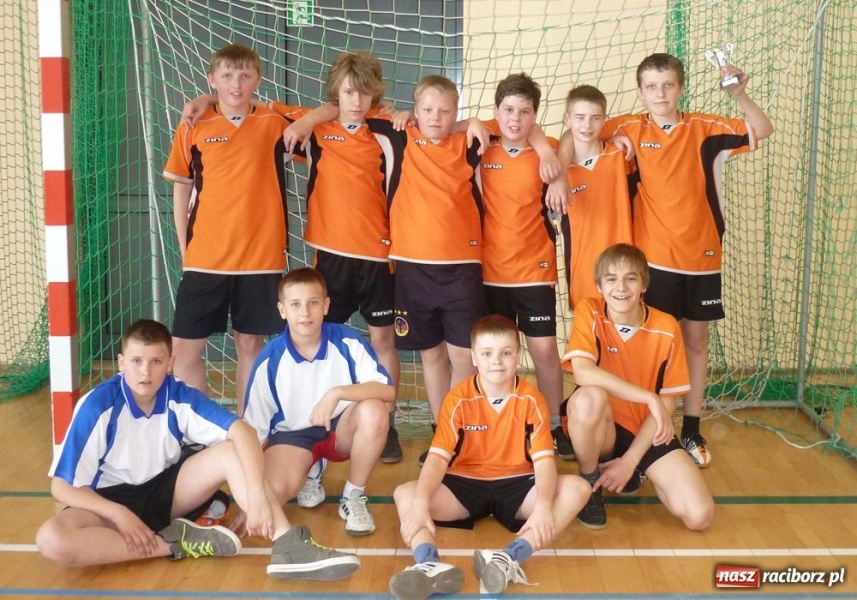 Zdjęcie w galerii na portalu naszraciborz.pl: Szczypiorniści walczyli o awans wiadomości z regionu