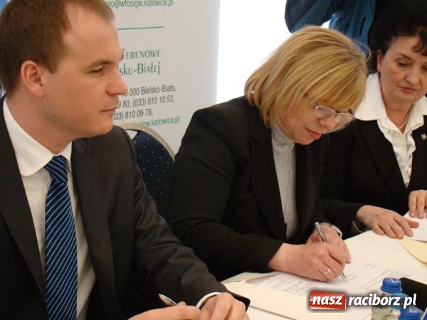 Zdjęcie w galerii na portalu naszraciborz.pl: Wraca życie do stawu Kalina wiadomości z regionu