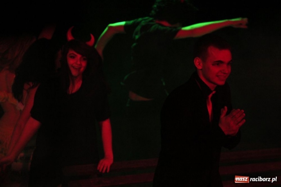 Zdjęcie w galerii na portalu naszraciborz.pl: Diabelskie intrygi zrobiły furorę wiadomości z regionu