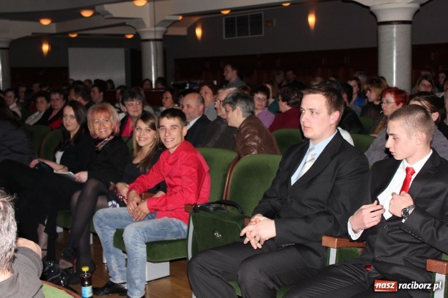 Zdjęcie w galerii na portalu naszraciborz.pl: Diabelskie intrygi zrobiły furorę wiadomości z regionu