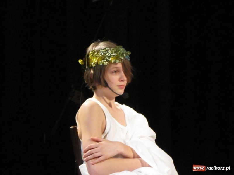 Zdjęcie w galerii na portalu naszraciborz.pl: IRREALIS rozbawiła do łez wiadomości z regionu