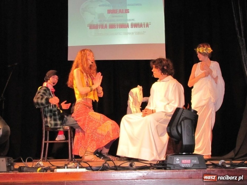 Zdjęcie w galerii na portalu naszraciborz.pl: IRREALIS rozbawiła do łez wiadomości z regionu