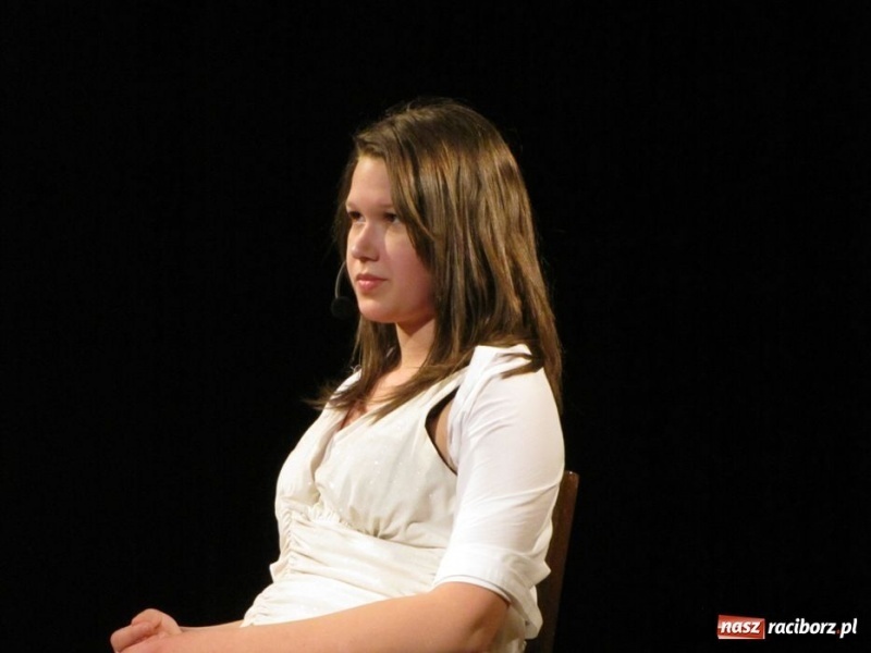 Zdjęcie w galerii na portalu naszraciborz.pl: IRREALIS rozbawiła do łez wiadomości z regionu