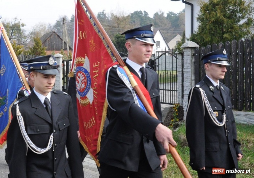 Zdjęcie w galerii na portalu naszraciborz.pl: OSP Szymocice od dziś mają sztandar wiadomości z regionu