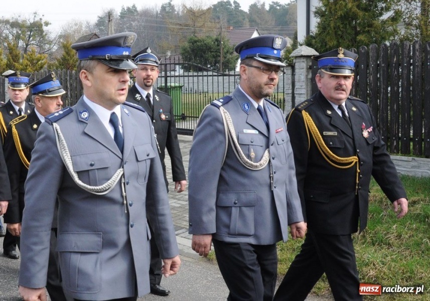 Zdjęcie w galerii na portalu naszraciborz.pl: OSP Szymocice od dziś mają sztandar wiadomości z regionu
