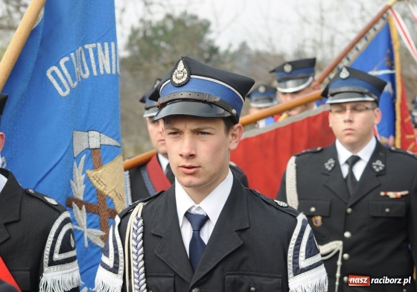 Zdjęcie w galerii na portalu naszraciborz.pl: OSP Szymocice od dziś mają sztandar wiadomości z regionu