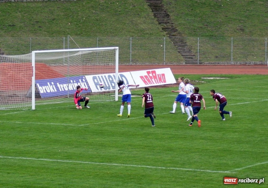 Zdjęcie w galerii na portalu naszraciborz.pl: Unia dopisała trzy punkty z Pogonią wiadomości z regionu