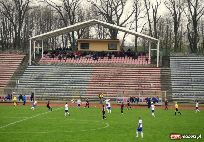 Zdjęcie w galerii na portalu naszraciborz.pl: Unia dopisała trzy punkty z Pogonią wiadomości z regionu