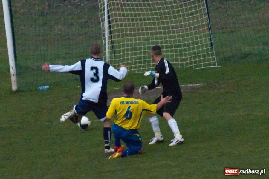 Zdjęcie w galerii na portalu naszraciborz.pl: LKS Owsiszcze coraz bliżej B klasy wiadomości z regionu