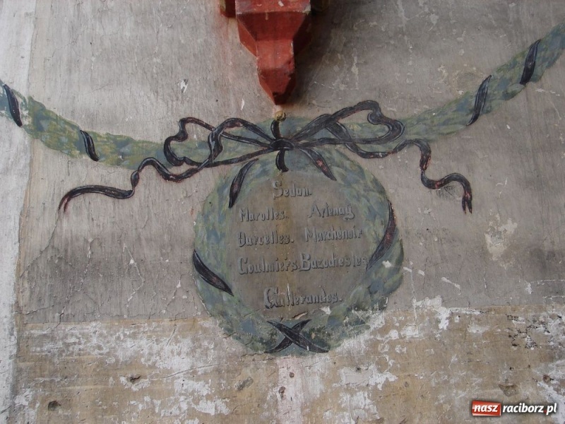 Zdjęcie w galerii na portalu naszraciborz.pl: Stare stajnie huzarskie pójdą do rozbiórki wiadomości z regionu