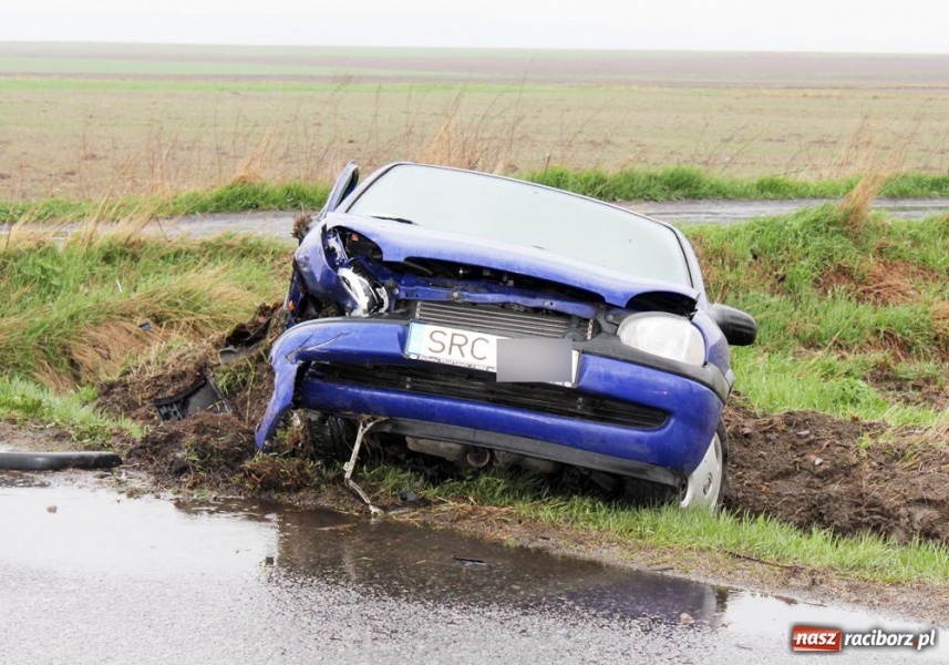 Zdjęcie w galerii na portalu naszraciborz.pl: Wypadek na trasie Sudół-Bojanów wiadomości z regionu