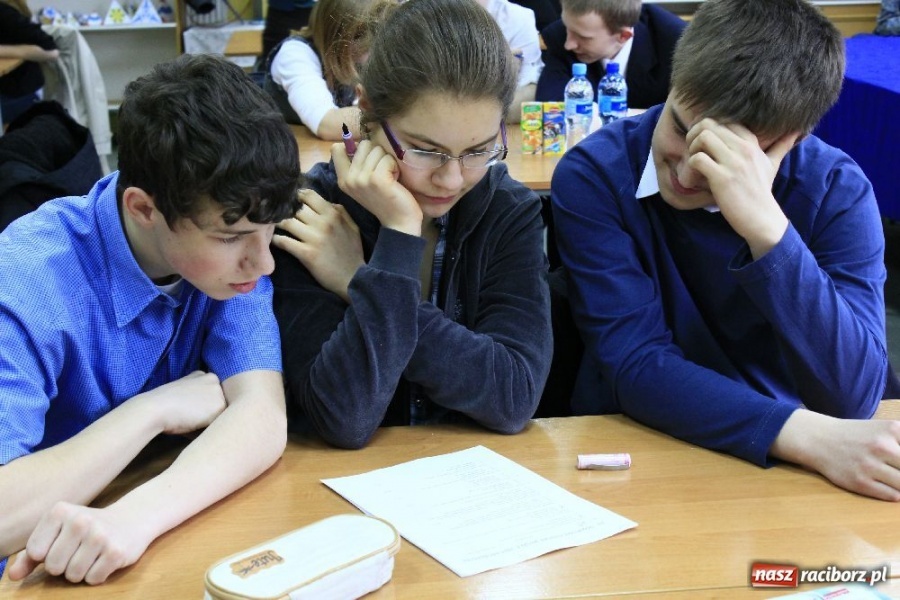 Zdjęcie w galerii na portalu naszraciborz.pl: Konkurs Wiedzy o Ziemi Raciborskiej wiadomości z regionu
