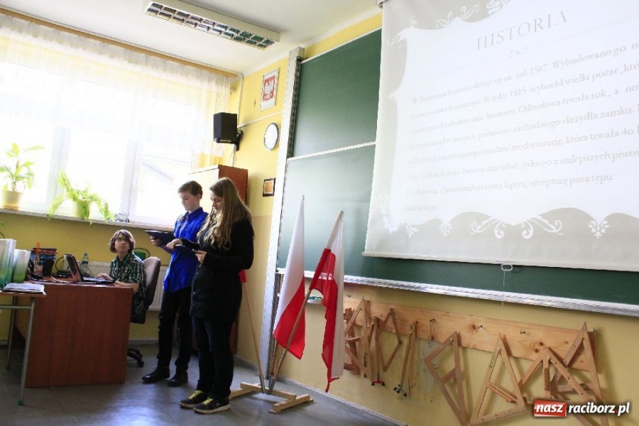 Zdjęcie w galerii na portalu naszraciborz.pl: Konkurs Wiedzy o Ziemi Raciborskiej wiadomości z regionu