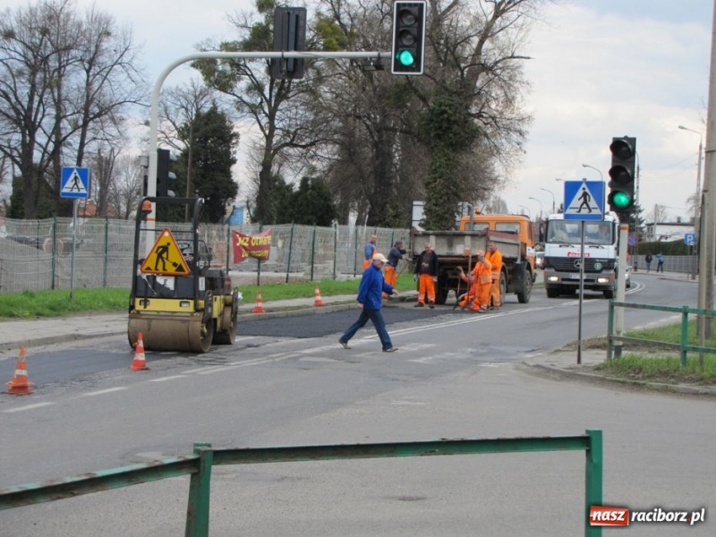 Zdjęcie w galerii na portalu naszraciborz.pl: Armii Krajowej i Rudzka w remoncie wiadomości z regionu