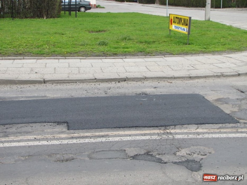 Zdjęcie w galerii na portalu naszraciborz.pl: Armii Krajowej i Rudzka w remoncie wiadomości z regionu