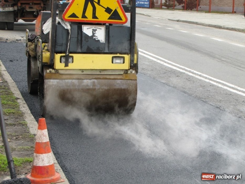 Zdjęcie w galerii na portalu naszraciborz.pl: Armii Krajowej i Rudzka w remoncie wiadomości z regionu