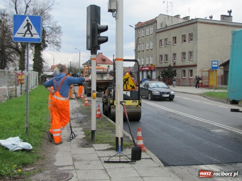 Zdjęcie w galerii na portalu naszraciborz.pl: Armii Krajowej i Rudzka w remoncie wiadomości z regionu