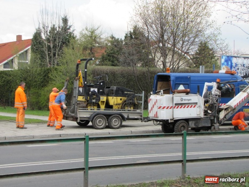 Zdjęcie w galerii na portalu naszraciborz.pl: Armii Krajowej i Rudzka w remoncie wiadomości z regionu