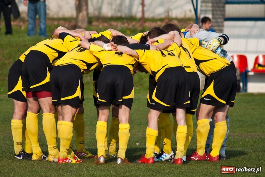 Zdjęcie w galerii na portalu naszraciborz.pl: Zagrali równo, Forteca 3 punkty, a Rafako... wiadomości z regionu