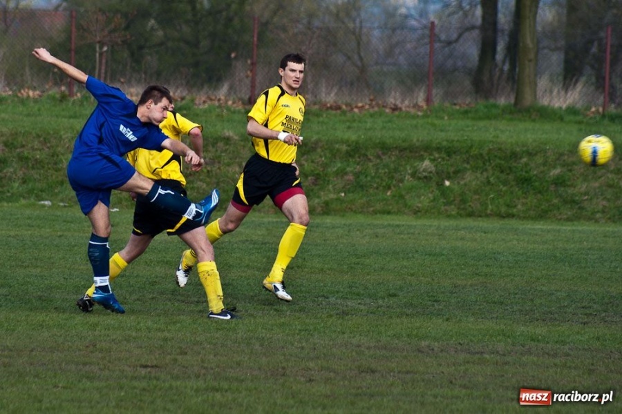 Zdjęcie w galerii na portalu naszraciborz.pl: Zagrali równo, Forteca 3 punkty, a Rafako... wiadomości z regionu