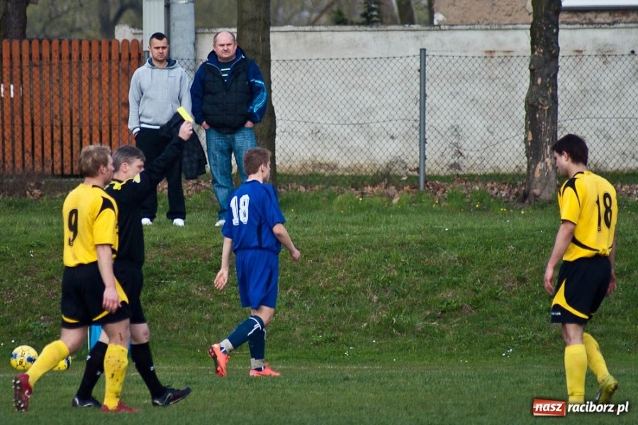 Zdjęcie w galerii na portalu naszraciborz.pl: Zagrali równo, Forteca 3 punkty, a Rafako... wiadomości z regionu