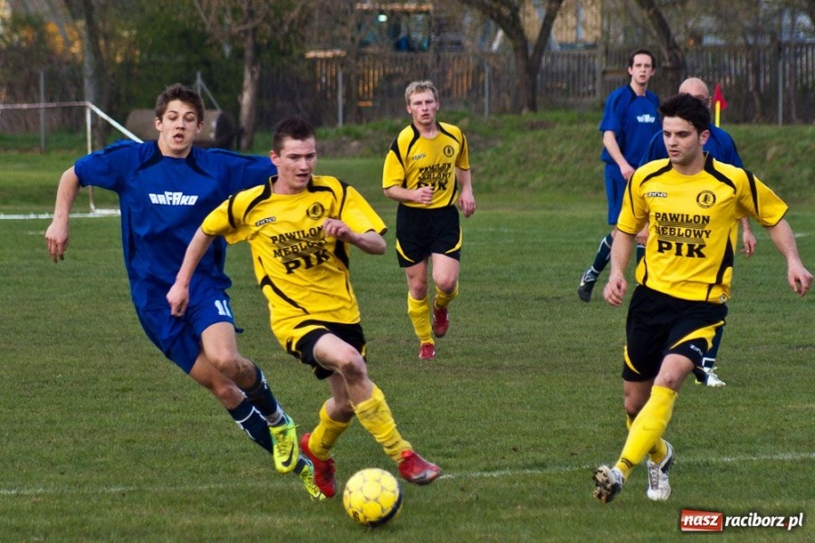 Zdjęcie w galerii na portalu naszraciborz.pl: Zagrali równo, Forteca 3 punkty, a Rafako... wiadomości z regionu
