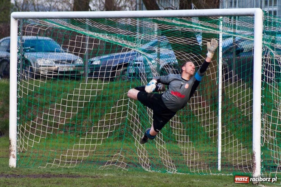 Zdjęcie w galerii na portalu naszraciborz.pl: Zagrali równo, Forteca 3 punkty, a Rafako... wiadomości z regionu