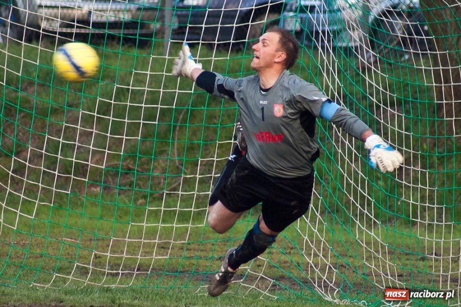 Zdjęcie w galerii na portalu naszraciborz.pl: Zagrali równo, Forteca 3 punkty, a Rafako... wiadomości z regionu