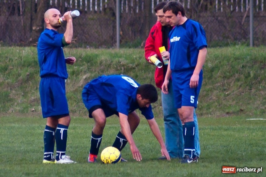 Zdjęcie w galerii na portalu naszraciborz.pl: Zagrali równo, Forteca 3 punkty, a Rafako... wiadomości z regionu