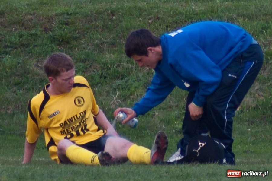 Zdjęcie w galerii na portalu naszraciborz.pl: Zagrali równo, Forteca 3 punkty, a Rafako... wiadomości z regionu