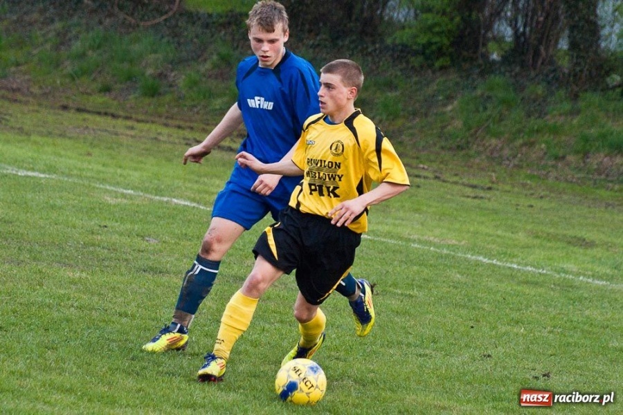 Zdjęcie w galerii na portalu naszraciborz.pl: Zagrali równo, Forteca 3 punkty, a Rafako... wiadomości z regionu
