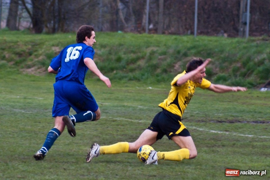 Zdjęcie w galerii na portalu naszraciborz.pl: Zagrali równo, Forteca 3 punkty, a Rafako... wiadomości z regionu