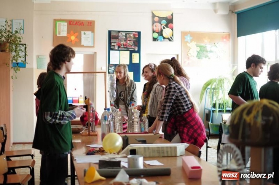 Zdjęcie w galerii na portalu naszraciborz.pl: Dni Otwarte w Gimnazjum nr 1 w Raciborzu wiadomości z regionu