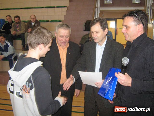 Zdjęcie w galerii na portalu naszraciborz.pl: Unia zdominowała finał Ligi Halowej wiadomości z regionu