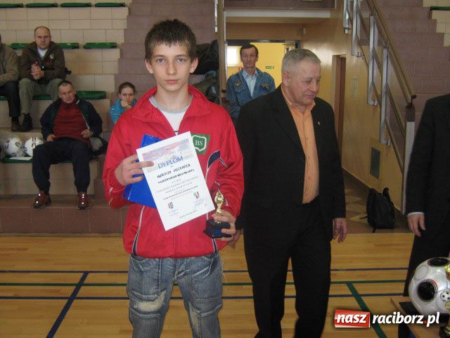 Zdjęcie w galerii na portalu naszraciborz.pl: Unia zdominowała finał Ligi Halowej wiadomości z regionu